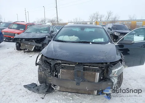 2018 Chevrolet Malibu Lt z USA, uszkodzony, nr VIN 1G1ZD5ST3JF167377